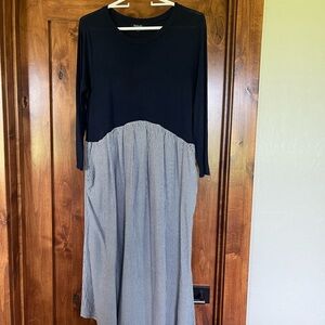 Roolee Mom dress (Size Large)